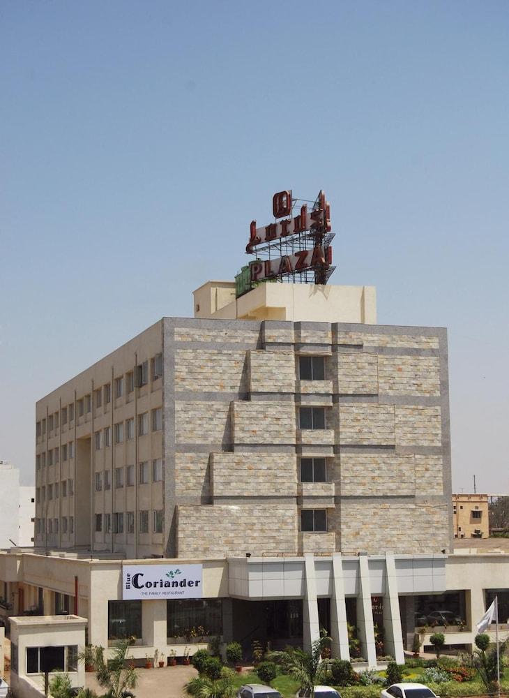 Отель Lords Plaza Ankleshwar Экстерьер фото